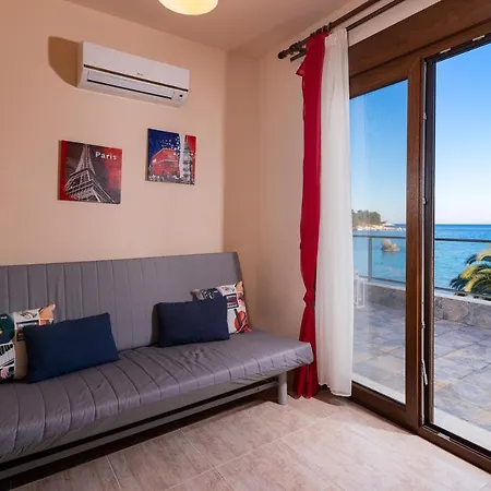 Golden Breeze Daire *