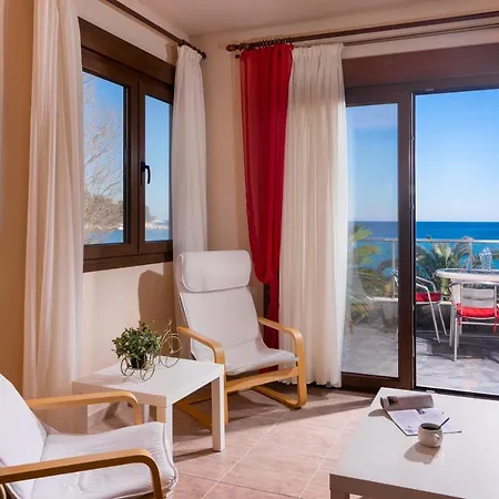 アパート Golden Breeze クリッシ・アモウディア