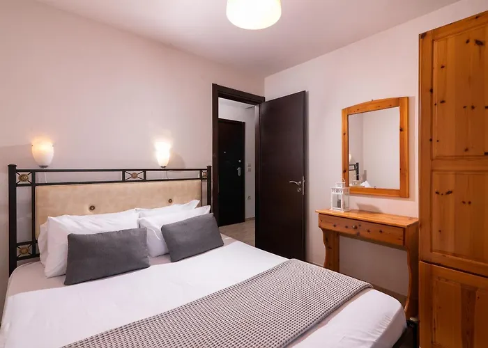 Golden Breeze Apartment