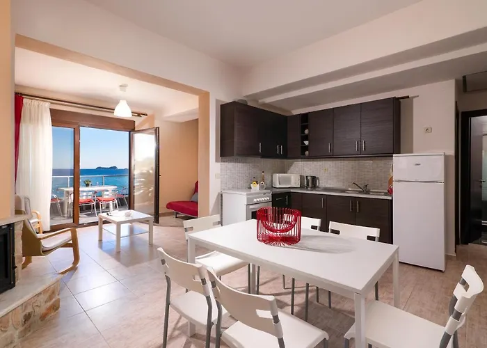 Golden Breeze Apartment